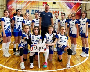 Завершилось первенство Ханты-Мансийского автономного округа по волейболу среди девушек до 14 лет, которое проходило в городе Покачи с 17 по 20 апреля 2024
