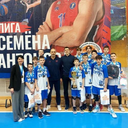 С 11 по 14 февраля в г.Нижневартовске проходил фестиваль баскетбола " Лига Семена Антонова"
